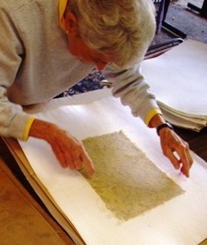 workshops/FallPapermaking019.JPG